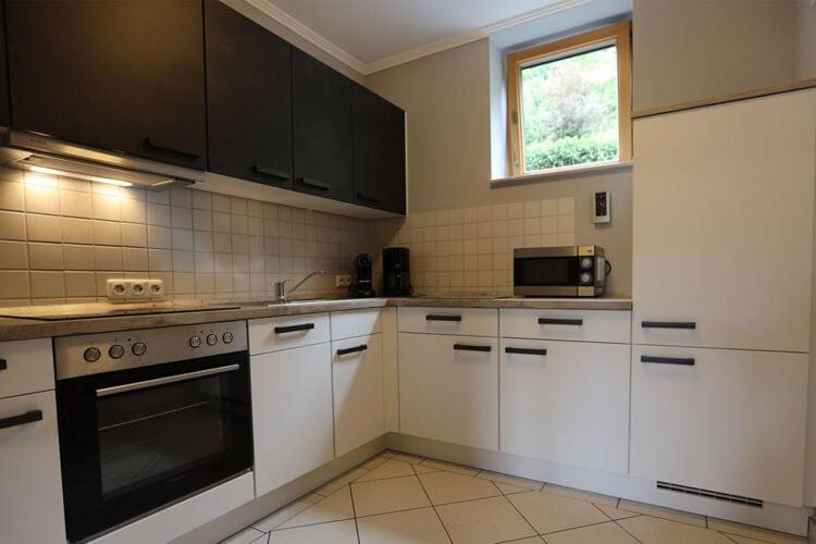 Holiday Flat With Idyllic Garden In Daun Zewnętrze zdjęcie