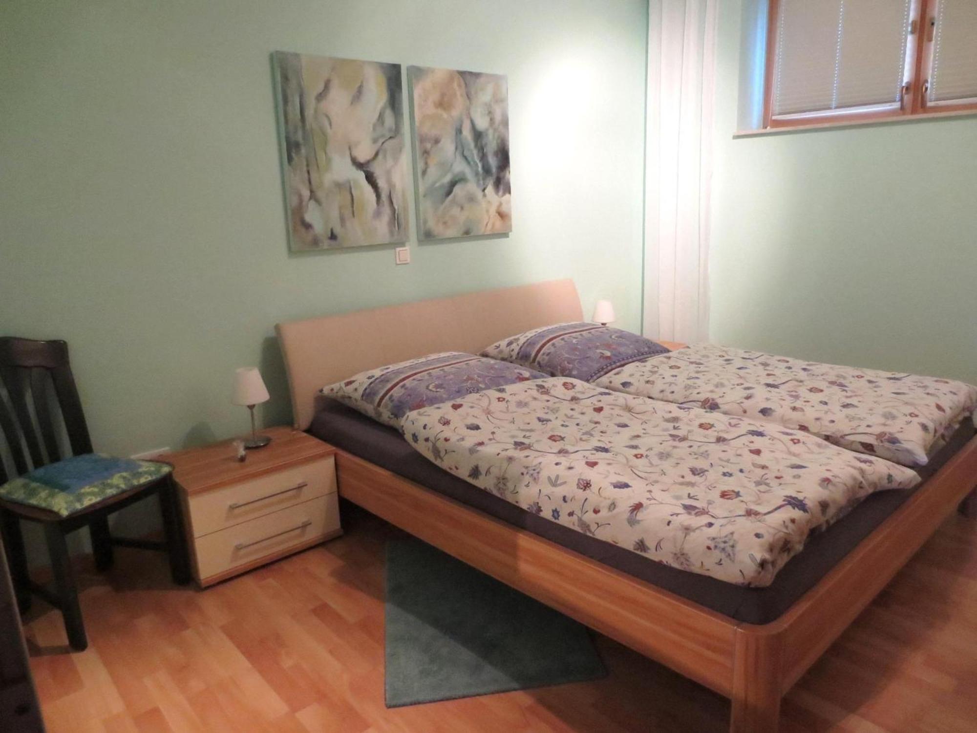 Holiday Flat With Idyllic Garden In Daun Zewnętrze zdjęcie